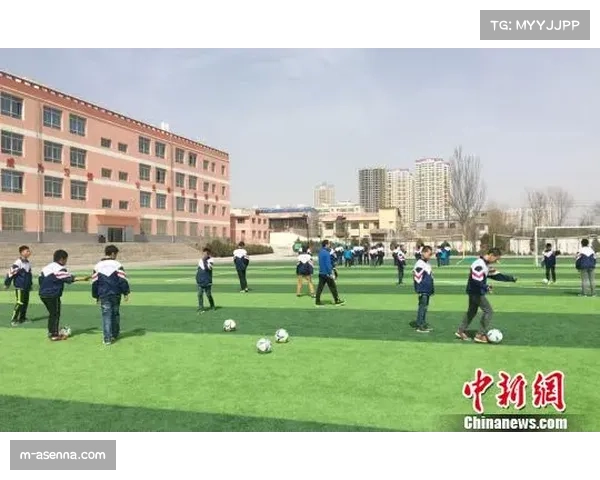 法国职业足球联盟为青年教练开设“现代防守组织”专项课程